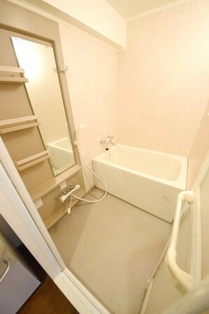 ヴィラモンドール国立の物件内観写真